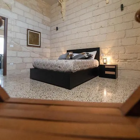 Il Colore Del Salento - Piccolo * Carpignano Salentino